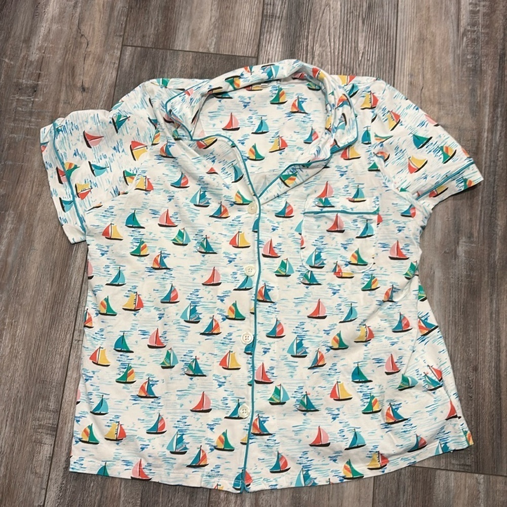 BedHead Size Large Sailboat Shorty Pajamas Shirt